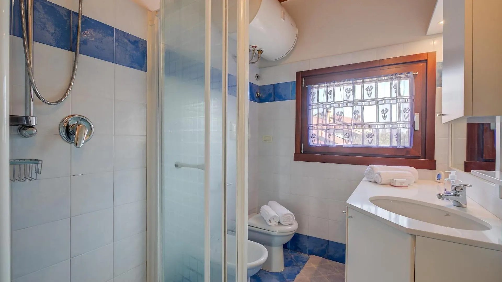 Azzurro Apartment - Happy Rentals Peschiera del Garda